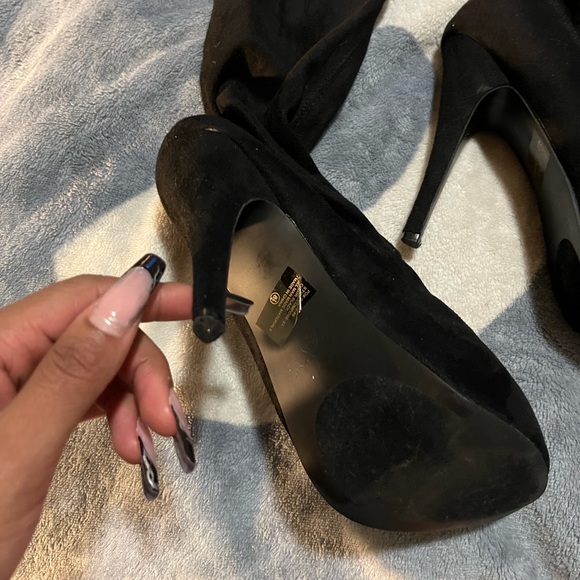 (2 for $25) Knee high suede boots - Picture 3 of 9